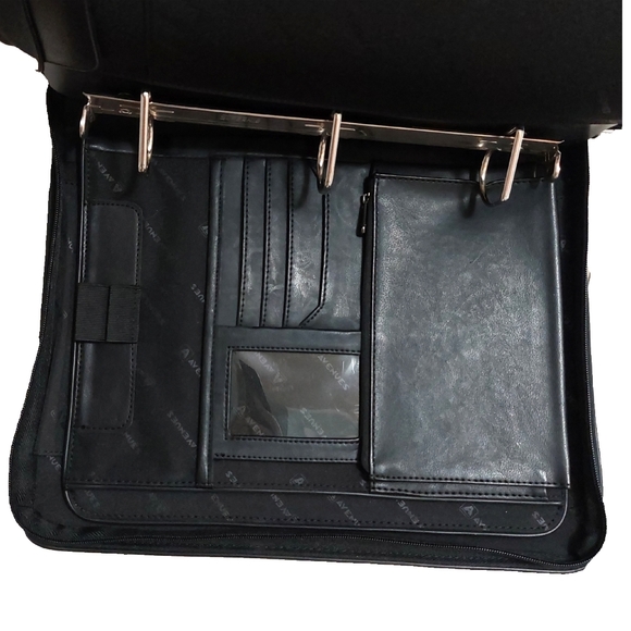 Avenues USA Black Faux Leather Zippered Portfolio 3 Ring Business Organizer - Picture 4 of 9